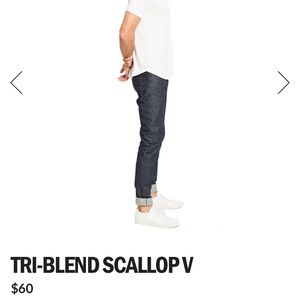 NWT Goodlife Tri-Blend Scallop V-Neck tee